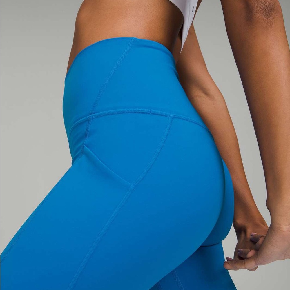 Lululemon POOLSIDE leggings with pockets size 0!!!